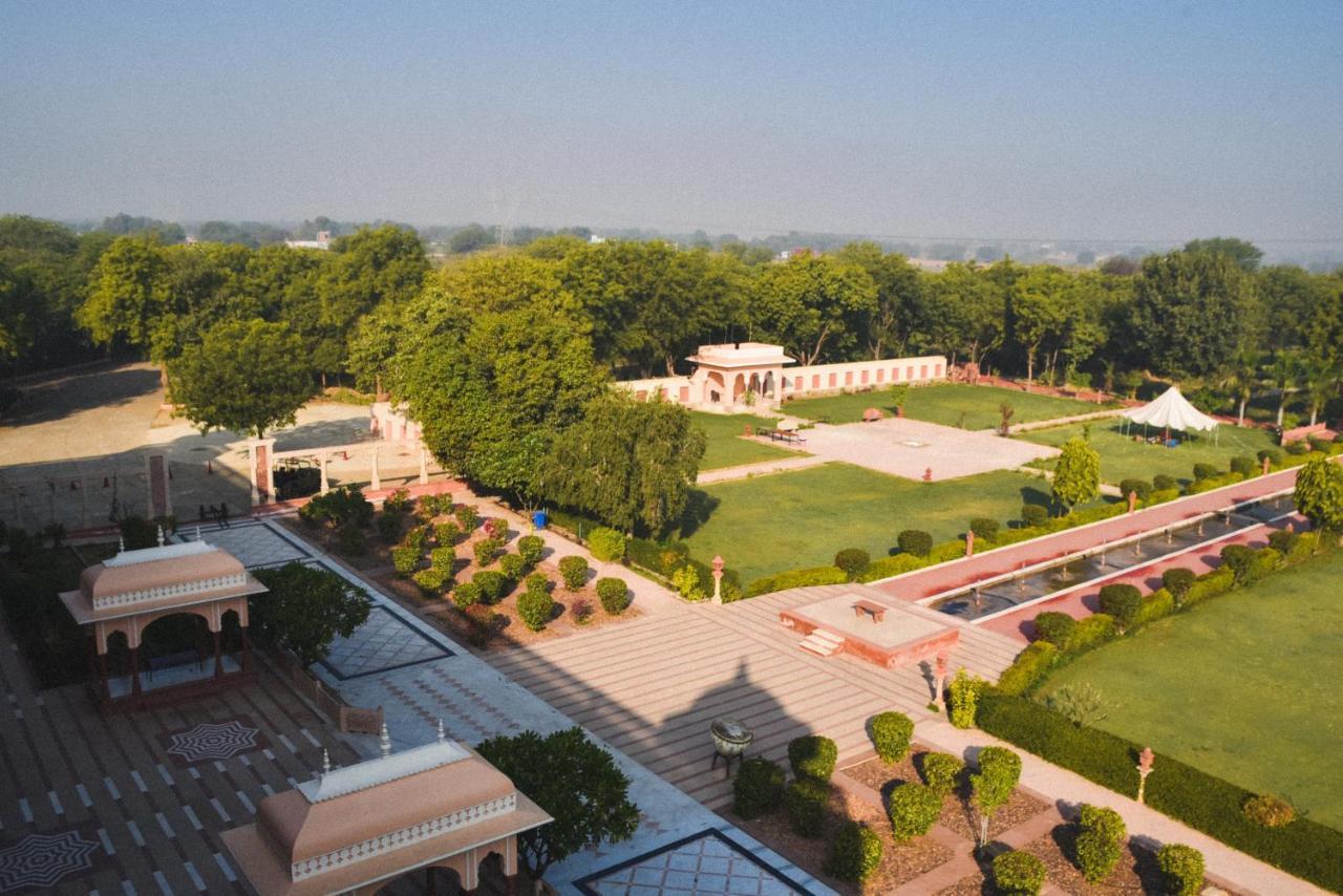 Umaid Palace - A Lakeside Heritage Palace Resort Near Jaipur Close To Bhangarh & Chand Baori Stepwell Abhaneri Dubbī Zewnętrze zdjęcie