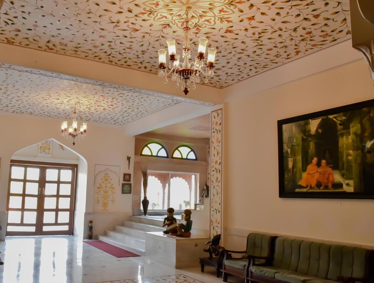 Umaid Palace - A Lakeside Heritage Palace Resort Near Jaipur Close To Bhangarh & Chand Baori Stepwell Abhaneri Dubbī Zewnętrze zdjęcie